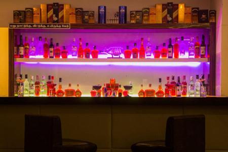 Gayathri Hotels Tiruppur Zewnętrze zdjęcie